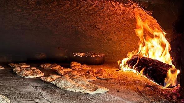 Siirt'te ramazanda fırınlarda tepsi ve güveç yoğunluğu