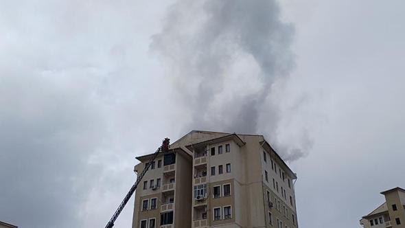 Batman'da 9 katlı binada yangın; 21 kişi dumandan etkilendi