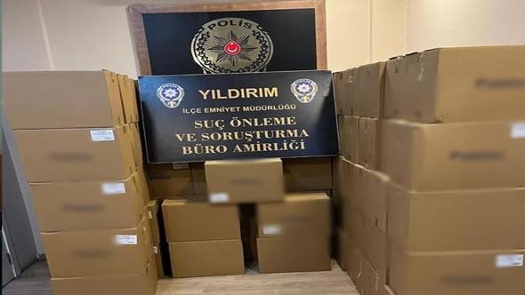 Bursa'da 460 kilo kaçak tütün ile 310 bin makaron ele geçirildi; 2 gözaltı