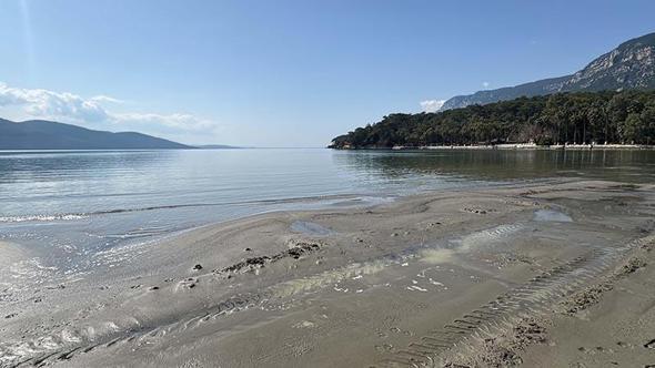Akyaka'da deniz çekildi; Köyceğiz Gölü de normale döndü