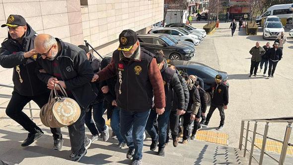 Eskişehir'de 'oto hırsızlığı' operasyonu; 11 gözaltı