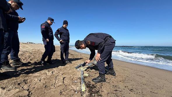 Sakarya'da sahilde parçalanmış insansız hava aracı bulundu