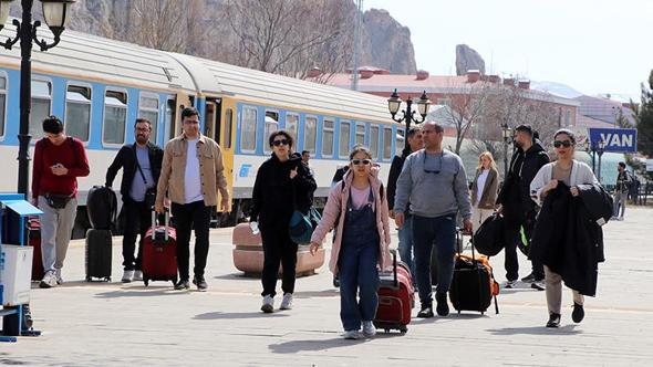 İran’a saldırı Van turizmini etkiledi; otellerdeki doluluk yüzde 10'a düştü