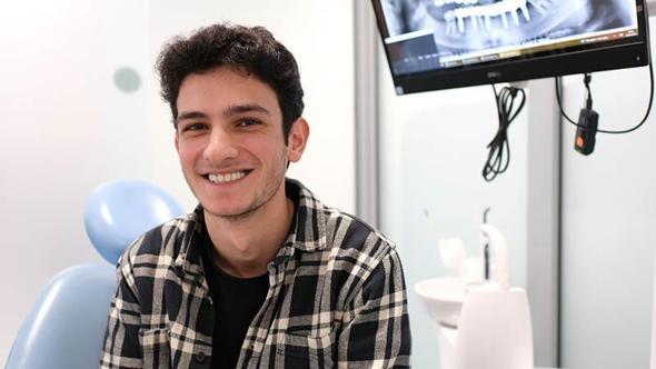 Kalça kemiğinden inci dişlere: Yusuf, 2 yıllık tedavinin ardından gülüşüne kavuştu