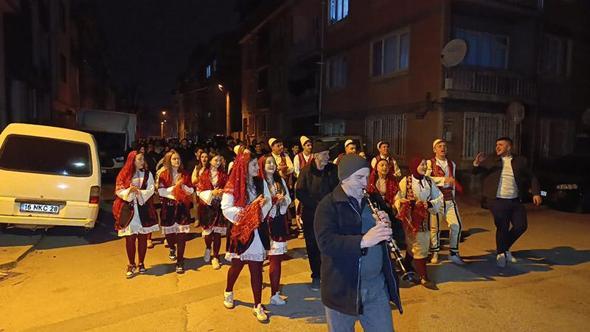 Bursalılar sahura Rumeli ezgileriyle kaldırıldı