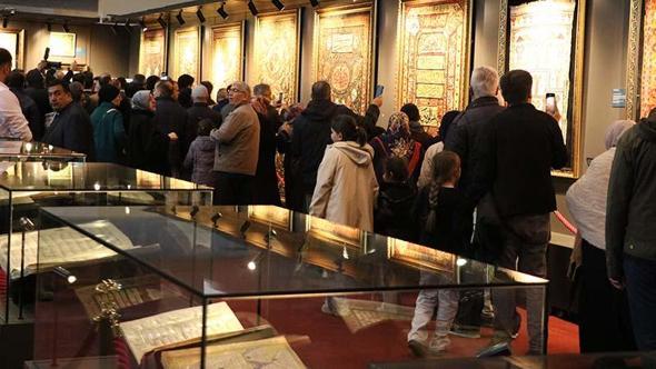 Kayseri’de ‘Kutsal Emanetler ve Vakıf Eserleri Sergisi’ açıldı