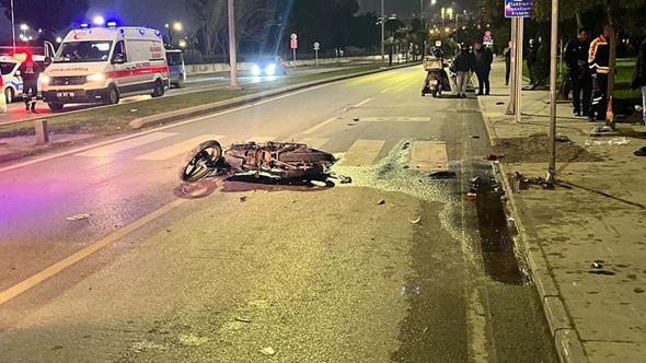 Minibüs ile motosiklet çarpıştı; 1 ölü, 1 yaralı