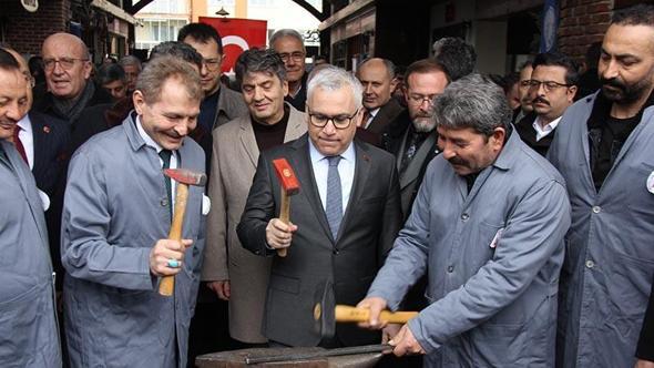 Sivas'ta yağmur altında 'Nevruz' kutlaması