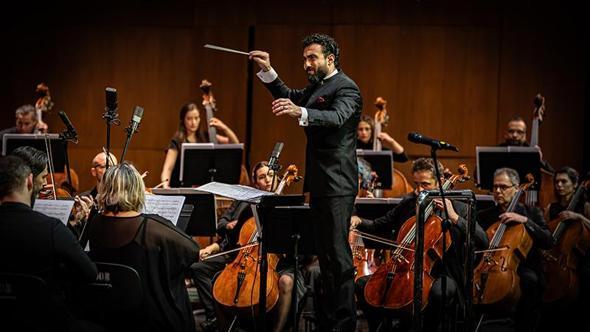 Eldar Mansurov’un ‘Senfonik Gravürler’ eseri AKM’de sahnelendi