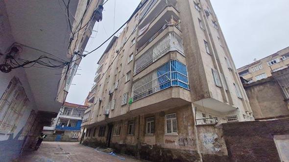 Diyarbakır'da kolonlarından ses gelen apartman tahliye edildi