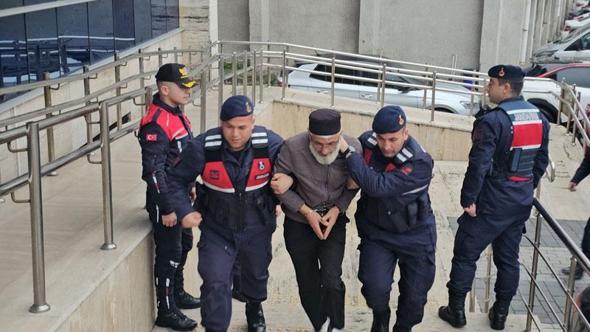 Eşini ve kayınvalidesini öldüren sanığın oğlu: Bizi evden atıyordu, bir kere babalık yapmadı