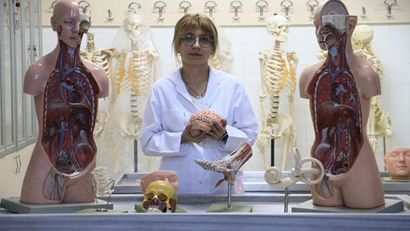 Akademisyen Duygu, tıp eğitimine katkı için bedenini kadavra olarak bağışladı