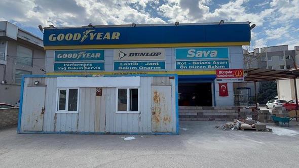 ‘Yer meselesi’ yüzünden tartıştığı komşusunun dükkanının önüne duvar ördü