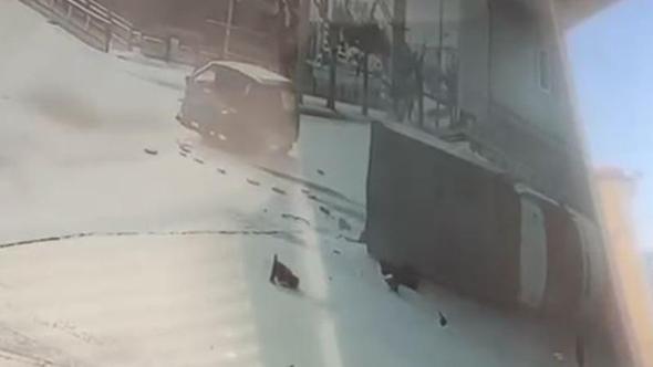 Kastamonu'daki 2 kaza kamerada: 4 yaralı