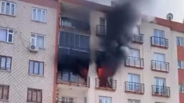 Diyarbakır'da 7 katlı apartmanda yangın; 5 kişi dumandan etkilendi