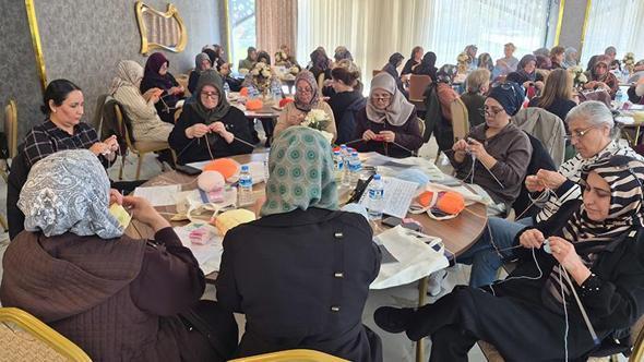 Malatya'da kadınların 'örgü' yarışı