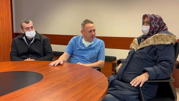 Ağabeyinin karaciğeriyle yaşama tutundu