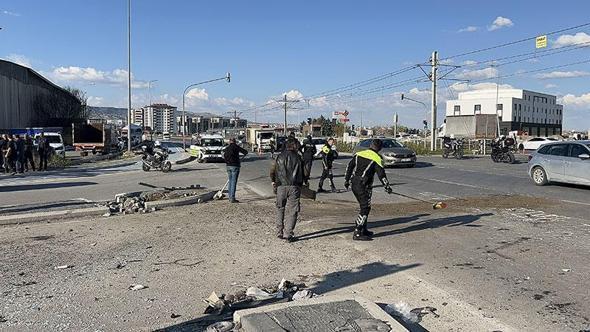 Kayseri’de işçi servis minibüsüyle kamyon çarpıştı: 8 yaralı