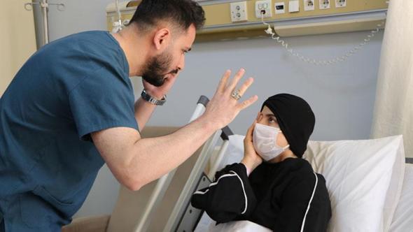 Van'da 35 haftalık hamileye eş zamanlı sezaryen ve beyin tümörü ameliyatı