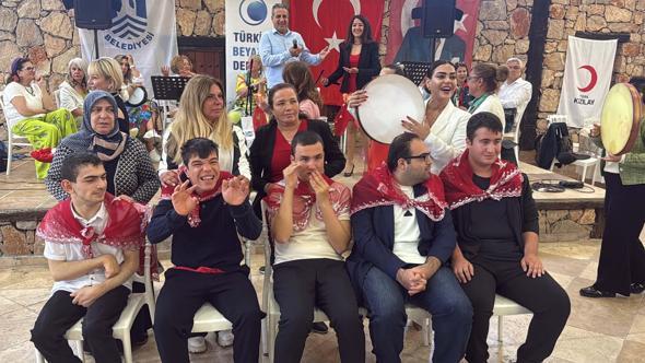 Bodrum'da özel gereksinimli öğrenciler için asker eğlencesi düzenlendi