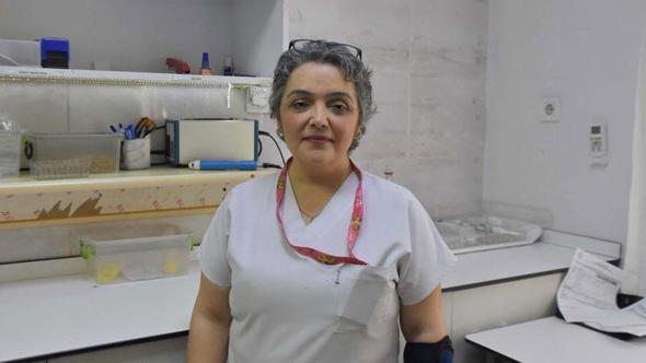 Necla hemşire engel tanımıyor; annelik çok güzel bir duygu