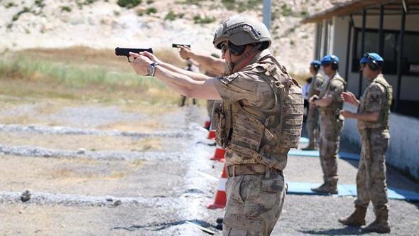 Jandarma Piyade Tüfeği ve Tabanca Atış Yarışması'nın kazananları belli oldu