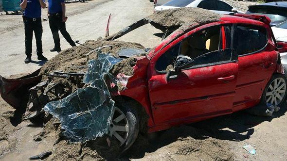 Freni boşalan kamyon, 7 araca çarptı: 2’si ağır 6 yaralı