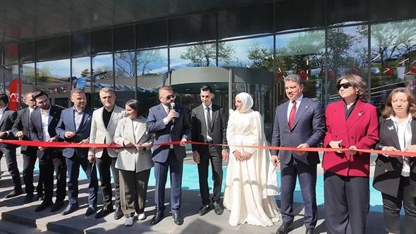 Hadımköy Nikah Sarayı açıldı; kurdeleyi gelin ve damat kesti