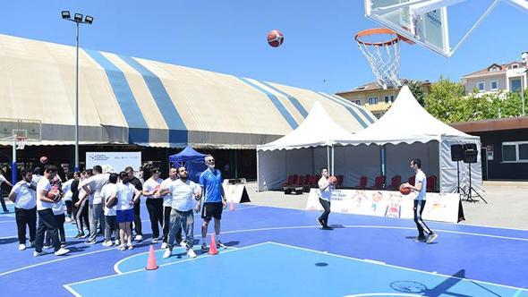 Engelli ve engelli olmayan sporcular ‘Birlikte Spor’ mesajıyla sahaya çıktı