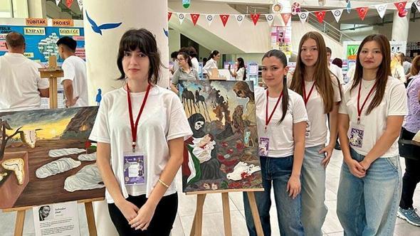 Öğrenciler ünlü ressamların gözüyle 'Gazze'yi' resmetti