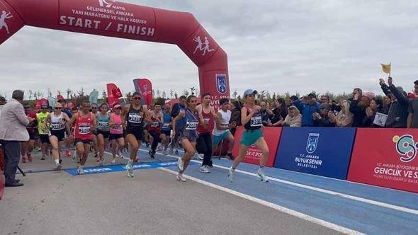 Ankara'da 'Geleneksel 19 Mayıs Ankara Yarı Maratonu' ve 'Halk Koşusu'