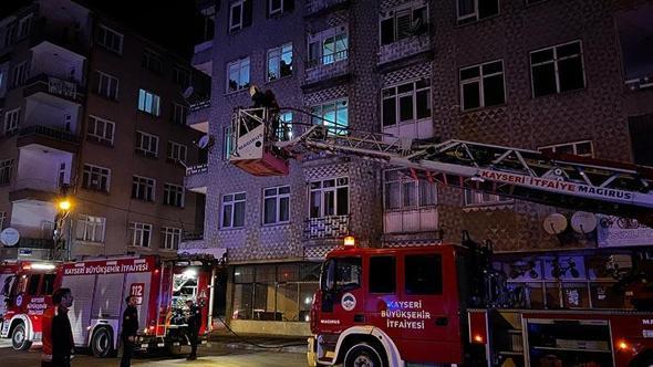 Kayseri’de 4 katlı binanın bodrumunda yangın