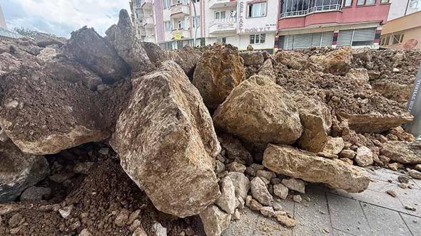 Tokat'ta taşkın riskine karşı dev kayalarla 9 kilometrelik set çekildi