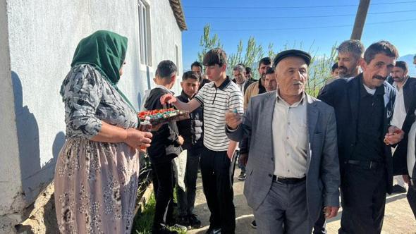 Köyde asırlık bayram geleneği yaşatılıyor