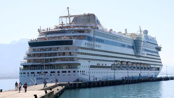 Kruvaziyerle nisanda gelen turist, 3 aylık yolcu sayısından fazla