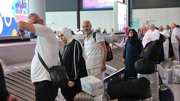 Hacılar kutsal topraklardan yurda dönmeye başladı