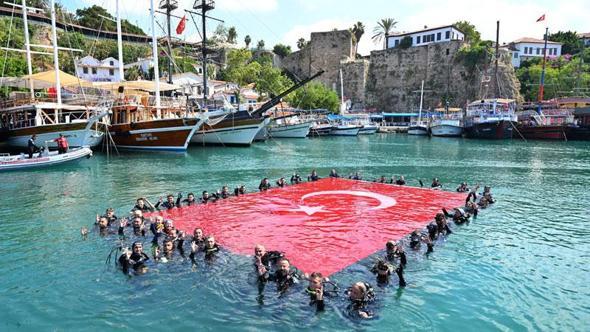 Antalya'da, Kaputaş Plajı’nda sigara yasağı
