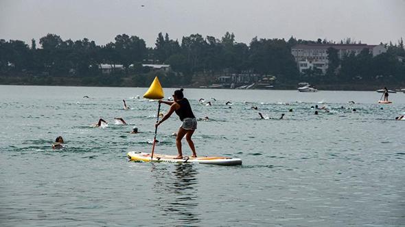 Adana’da ilk kez düzenlenen ‘Aquatlon ve Triatlon’ yarışması başladı
