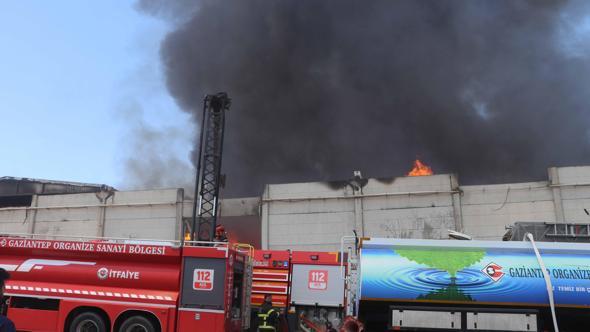 Gaziantep'te tekstil fabrikasında yangın
