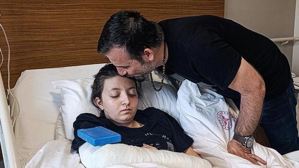 12’nci kattan düşüp ‘mucizevi şekilde’ kurtulan Ecrin, hayatını iyiliğe adayacak