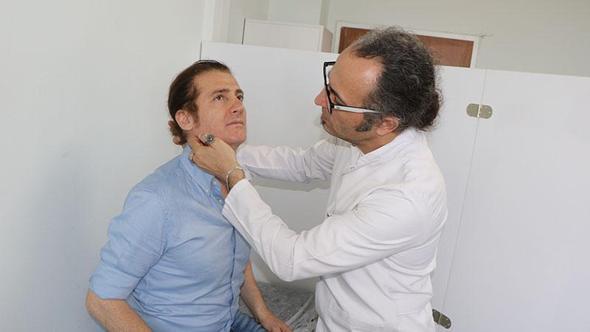 Gündüzleri doktor, akşamları iyilik gönüllüsü