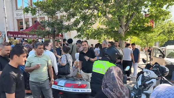 YKS öncesi kimliğini evde unuttu: Motosikletli zabıta önce nüfus müdürlüğüne götürdü; sonra sınava yetiştirdi