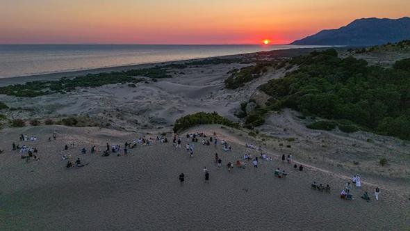 Yeşilçam'ın çölü Patara Kum Tepeleri'nde gün batımı şöleni