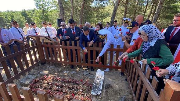 Şehit Tabip Binbaşı Mehmet İsmail Bey, kabri başında anıldı