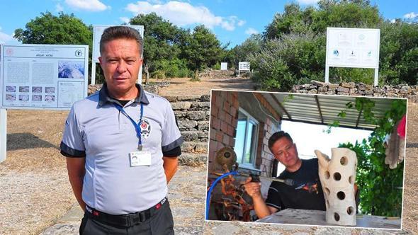 2 bin 700 yıllık antik kenti koruyor, boş zamanlarında ahşaba şekil veriyor