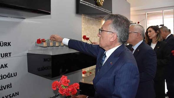 Sivas Olayları'nın yıl dönümünde hayatını kaybedenler anıldı