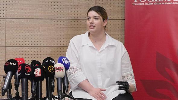 Depremin ardından kolu ampute edilen Halime Nuray Tunç'a biyonik kol desteği