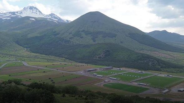 3 farklı ülkeden 40’a yakın takım, Erciyes’te güç depolayacak