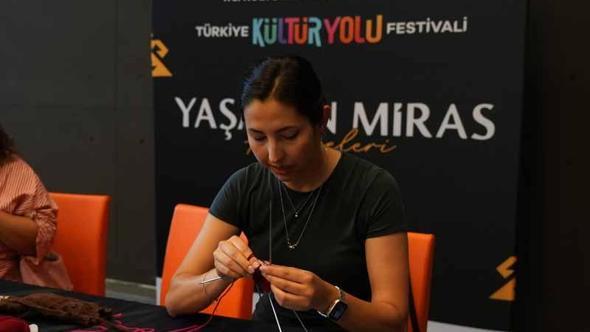 Van'da Türkiye Kültür Yolu Festivali'ne renkli başlangıç