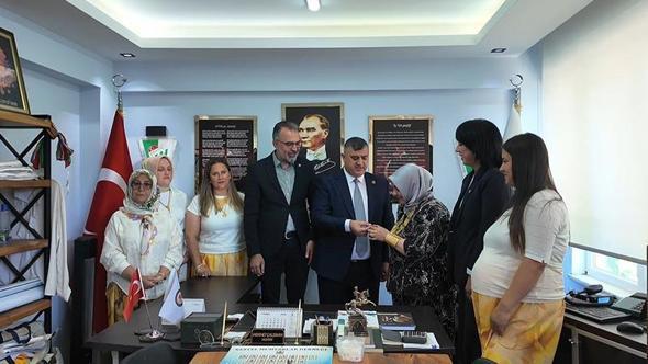 525 yıldır süren gelenek; kadınlar 1 günlüğüne köyü yönetiyor
